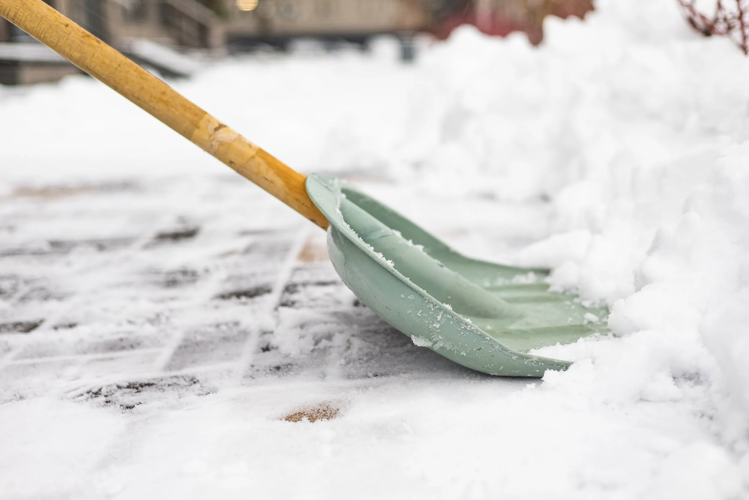 Winterdienst Konstanz – Streudienst und Schneeräumung von BB Gartenpflege-Gartenbau
